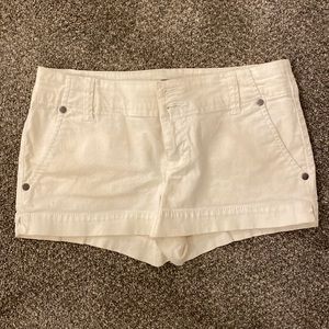 Women’s White GUESS shorts
